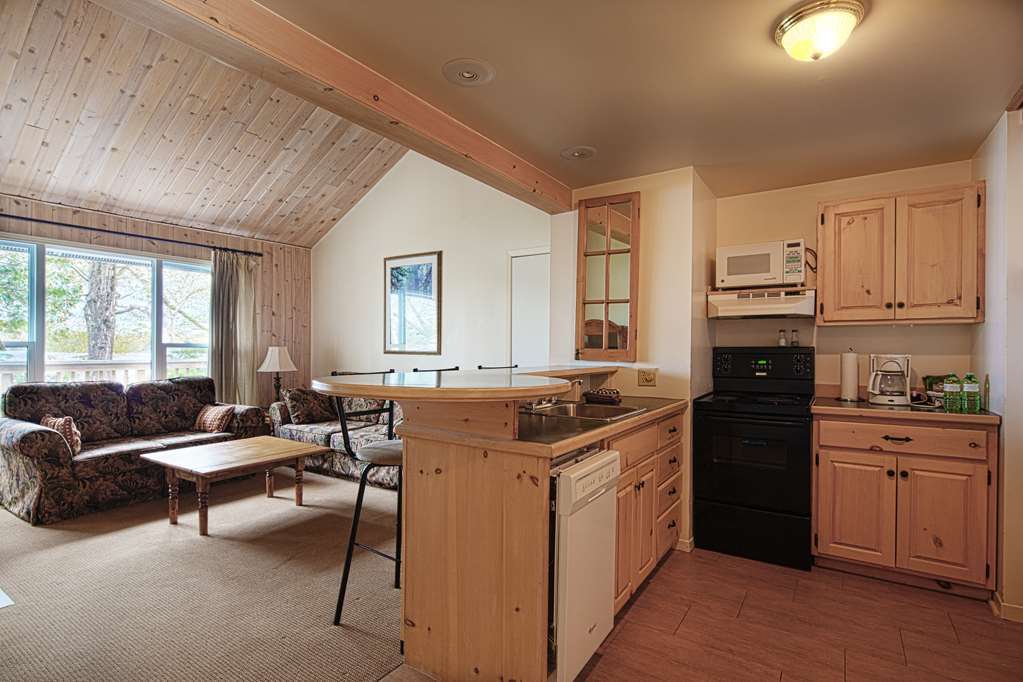 Sir Sam'S Inn & Spa (Adults Only) Haliburton Quarto foto